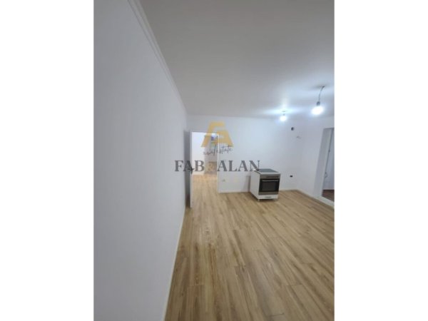 Tirane, shitet apartament 1+1 Kati 4, 55 m² 120.000 € (shkolla 4 Deshmoret)