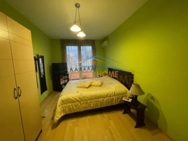 Tirane, jepet me qera apartament 2+1+Ballkon Kati 6, 117 m² 800 € (MYSLYM SHYR)