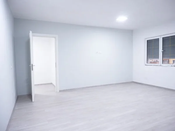 Tirane, jepet me qera Kati 2, 95 m² 1.050 € (sheshi willson)