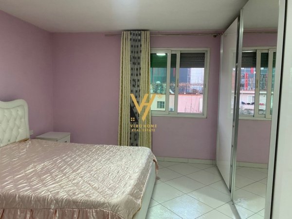 Tirane, jepet me qera apartament 3+1+Ballkon Kati 3, 140 m² 700 € (DON BOSKO)