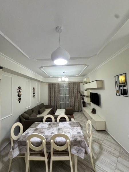 Tirane, jepet me qera apartament 1+1 Kati 3, 72 m² 600 € (Komuna e Parisit)