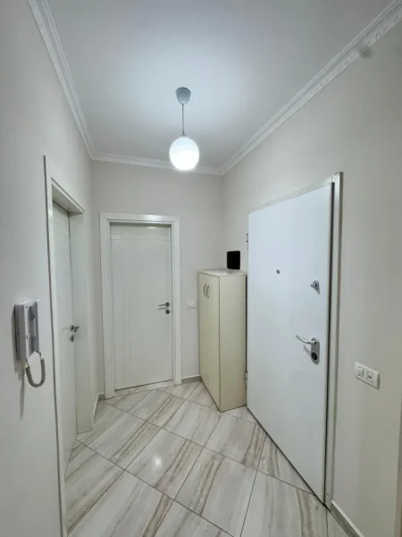 Tirane, jepet me qera apartament 1+1 Kati 3, 72 m² 600 € (Komuna e Parisit)