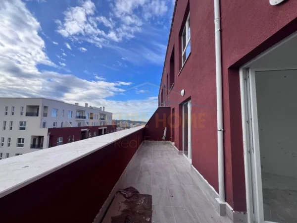Tirane, shitet apartament 2+1 Kati 9, 65 m² 104.000 € (laprake)