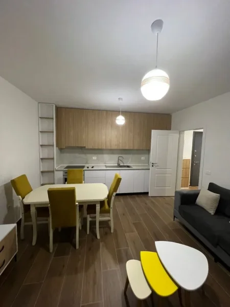 Tirane, jepet me qera apartament 1+1 Kati 4, 60 m² 450 € (Astir)