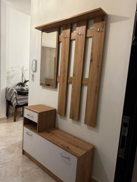 Tirane, jepet me qera apartament 2+1+Ballkon Kati 7, 80 m² 601 € (Rruga Bedri Karapici. përballe me spitalin amerikan 3)