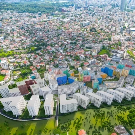 Tirane, jepet me qera ambjent biznesi Kati 0, 140 m² 1.000 € (Ali Demi)