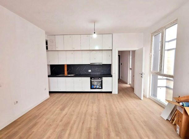 JEPET ME QERA: APARTAMENT 2+1+Ballkon Kati 6, 120 m² 500 €/MUAJ****  ( 📍 Fusha e Avacionit - Parku)