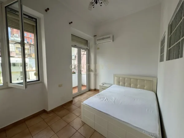 Tirane, shes garsonier , 37 m² 100.000 € (Ish Blloku)