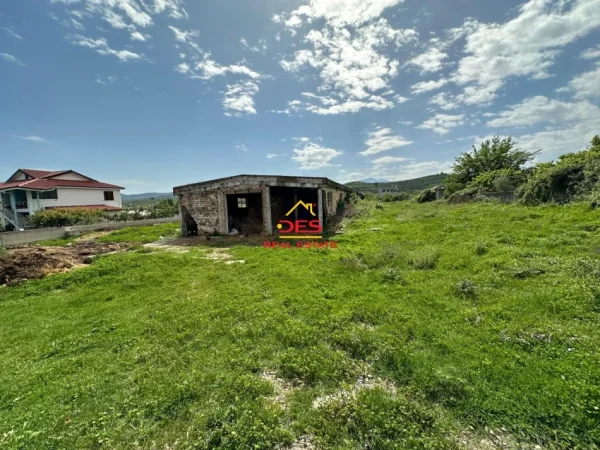 Vlore, shitet ambjent biznesi Kati 0, 3.500 m² 135.000 € (Xhyherinë , Vlorë)