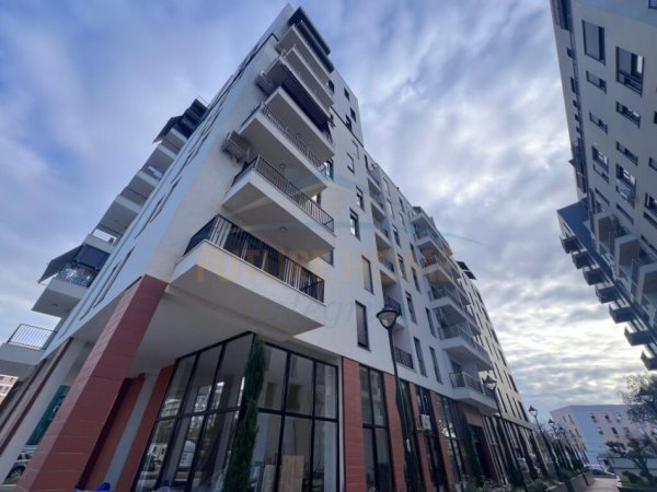 Tirane, shitet apartament 1+1+Ballkon Kati 4, 77 m² 135.625 € (Don Bosko)