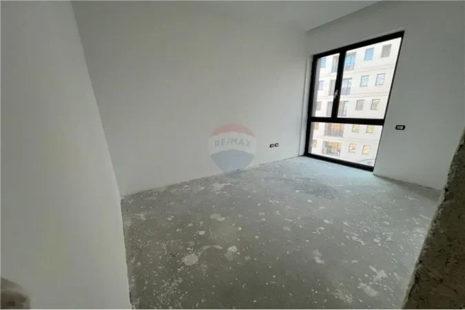 Tirane, shitet 2+1+Ballkon Kati 5, 1.221 m² 320.000 € 