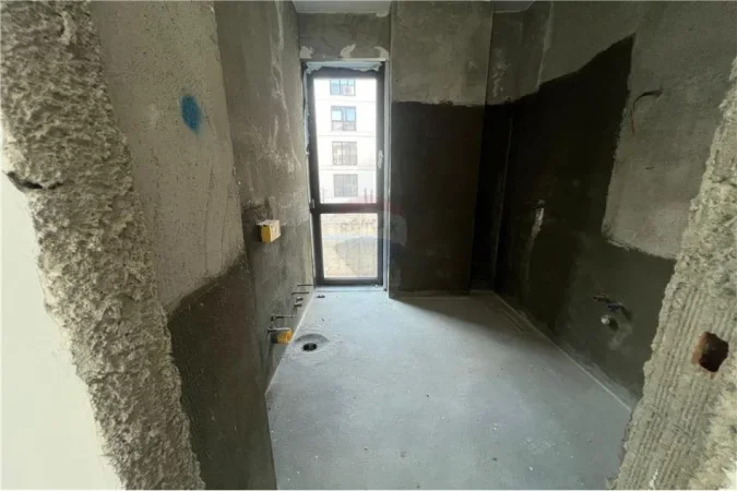 Tirane, shitet 2+1+Ballkon Kati 5, 1.221 m² 320.000 € 