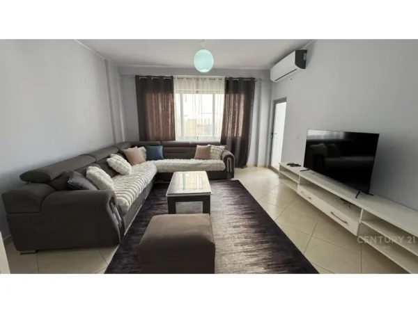 Tirane, jepet me qera apartament 1+1 Kati 8, 67 m² 500 € (Astir)