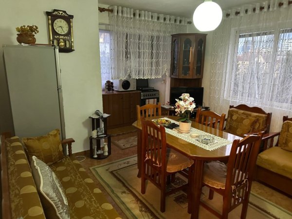 Tirane, jepet me qera apartament 2+1+Aneks Kati 4, 120 m² 500 € (vasil shanto)