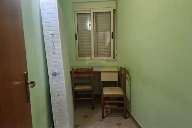 Tirane, jepet me qera apartament 1+1 Kati 2, 66 m² 650 € (rruga durrsit)
