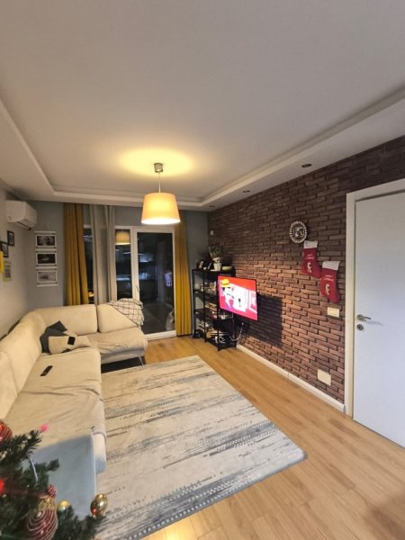 Tirane, shitet apartament 2+1+Ballkon Kati 4, 98 m² 285.000 € (Komuna Parisit)