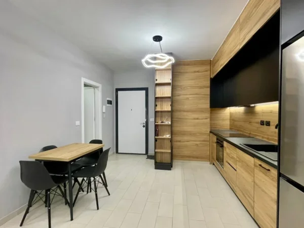 Tirane, jepet me qera apartament 1+1+Ballkon Kati 12, 72 m² 500 € (Golden Park 3)