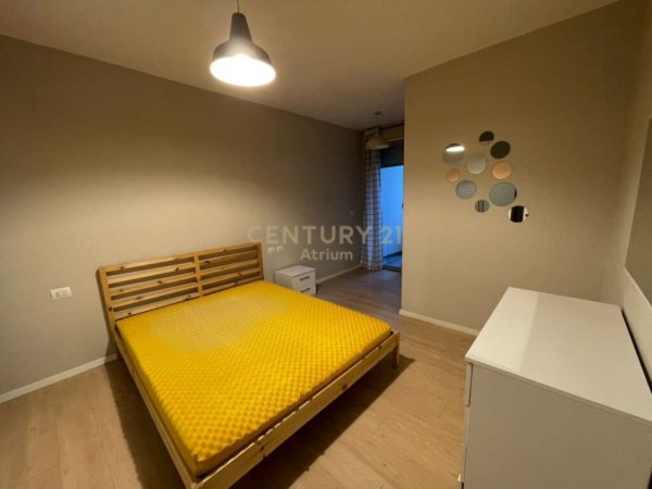 Tirane, jepet me qera apartament 1+1+Aneks+Ballkon Kati 2, 70 m² 550 € (MATERNITETI i RI)