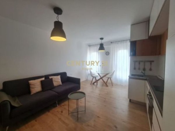Tirane, jepet me qera apartament 1+1+Aneks+Ballkon Kati 11, 58 m² 500 € (KOMPLEKSI KONTAKT: APARTAMENT 1+1 ME QIRA)
