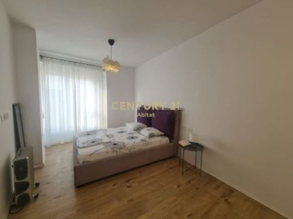 Tirane, jepet me qera apartament 1+1+Aneks+Ballkon Kati 11, 58 m² 500 € (KOMPLEKSI KONTAKT: APARTAMENT 1+1 ME QIRA)