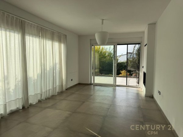 Tirane, jepet me qera Vile 3 Katshe Kati 3, 580 m² (Long Hill Residence)