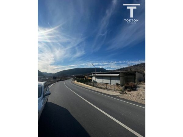 Tirane, jepet me qera ambjent biznesi , 300 m² 800 € (Rruga e Arbrit) TT1695