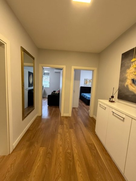 Tirane, jepet me qera apartament 1+1+Ballkon Kati 3, 64 m² 600 € (Stadiumi Dinamo)