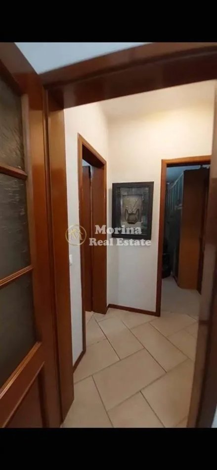 Tirane, jepet me qera apartament 2+1 Kati 4, 125 m² 850 € (Rruga e Kavajes)
