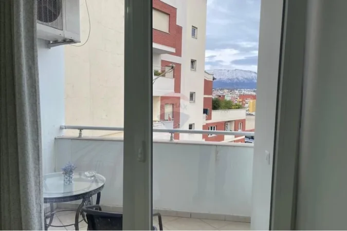 Tirane, jepet me qera apartament 1+1 Kati 8, 55 m² 500 € (Rruga e Elbasanit, Shqipëri)