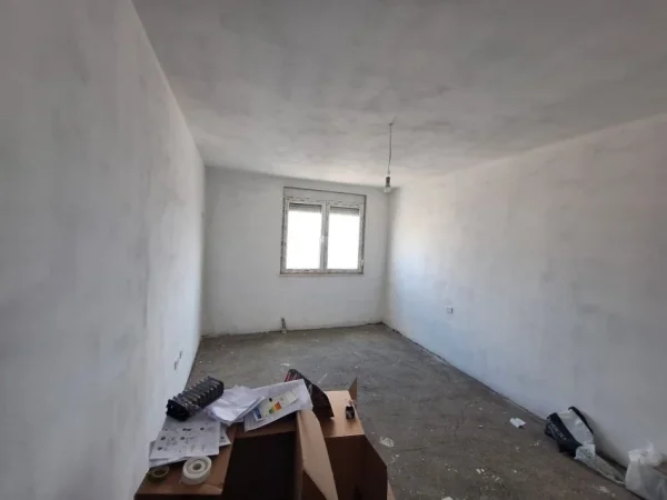 Tirane, shitet apartament 2+1+Ballkon Kati 9, 130 m² 132.000 € 