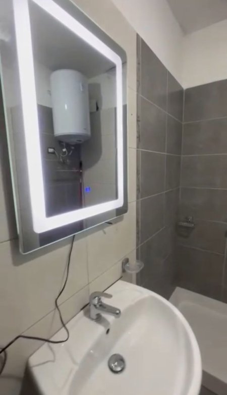 Tirane, jepet me qera apartament 2+1+Ballkon Kati 7, 87 m² 550 € (Don bosko . te viva market)