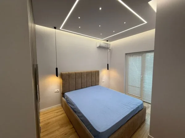 Tirane, jepet me qera apartament 1+1 Kati 6, 49 m² 550 € (Hoxha tahsim)