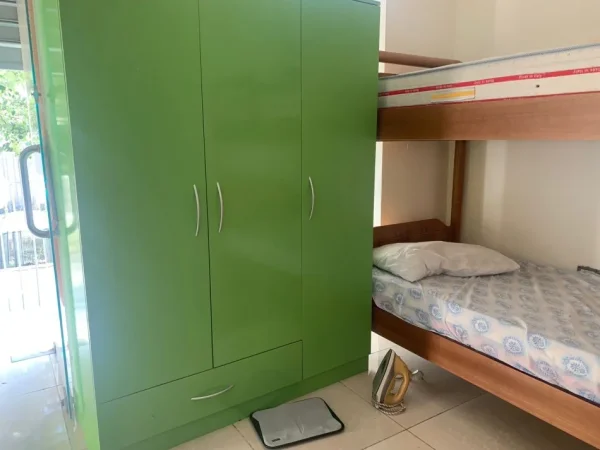 Tirane, jepet me qera garsonier Kati 1, 23.000 lek (Lloni ligori)