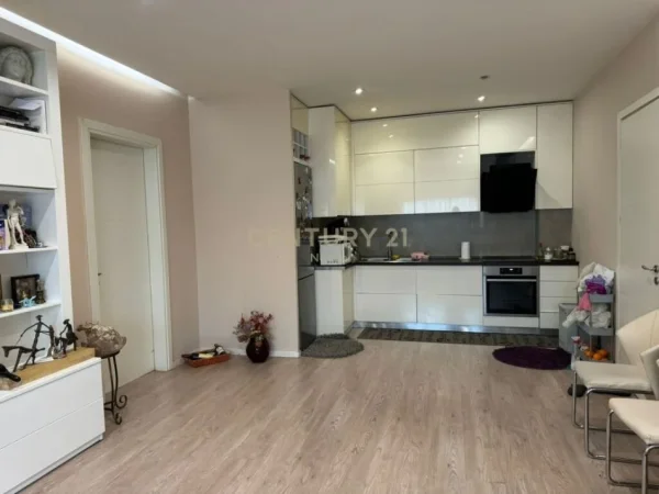 Tirane, shes apartament 3+1+Aneks+Ballkon Kati 7, 124 m² 245.000 € (Hipoteka)