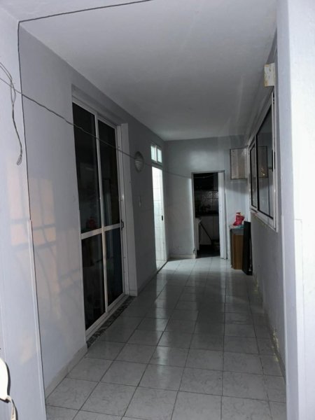 Tirane, jepet me qera apartament 2+1+Ballkon Kati 1, 104 m² 500 € (Rruga Kongresi i manastirit , prane shkolles cajupi)