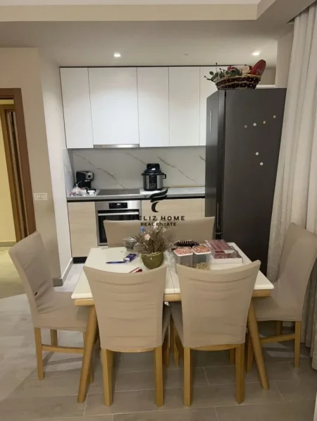 Tirane, shitet apartament 2+1+Ballkon Kati 2, 101 m² 150.000 € (FRESK)