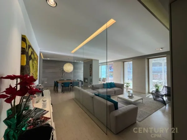 Tirane, shes apartament+verande | Penthouse 3+1+Aneks+Ballkon Kati 8, 350 m² 650.000 € (Kodra e Diellit)