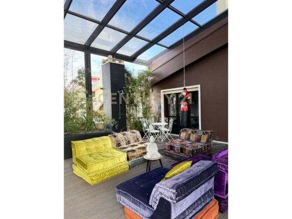 Tirane, jap me qera apartament 4+1+2 POSTE PARKIMI+VERANDE , 204 m² 2.000 € (Kopshti Botanik Zoologjik)