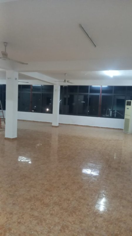 Tirane, jepet me qera ambjent biznesi Kati 1, 180 m² 500 € (Kamëz)