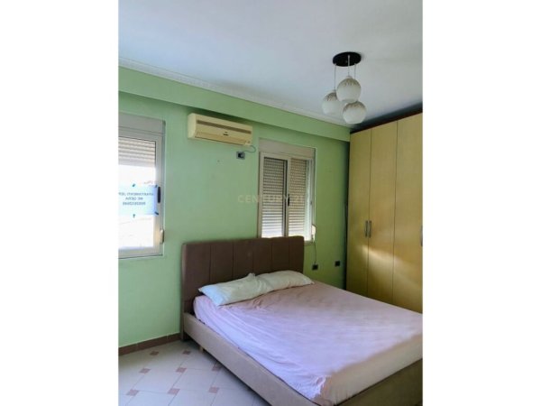 Tirane, jepet me qera apartament 1+1+Aneks+Ballkon Kati 1, 66 m² 600 € (Rruga e Durrësit)