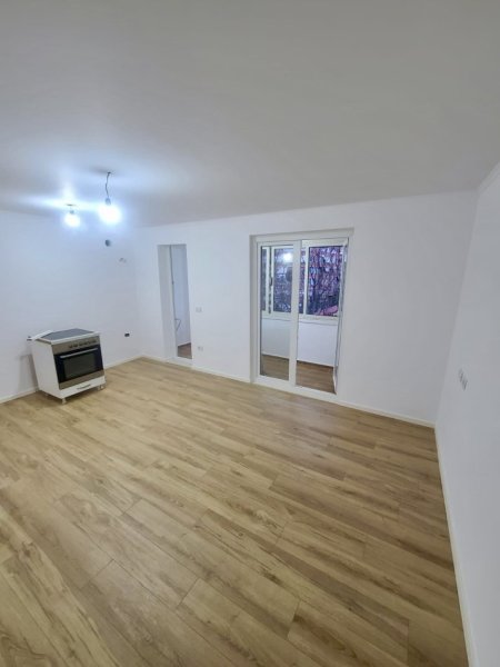 Tirane, shitet apartament 1+1+Aneks+Ballkon Kati 4, 55 m² 120.000 € (4 Deshmoret)