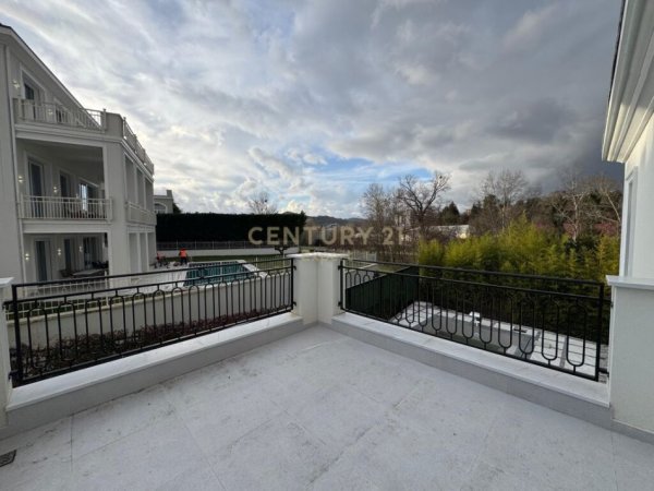 Tirane, jepet me qera Vile 4+1+Aneks+Ballkon Kati 3, 762 m² 7.000 € (ROLLING HILLS)