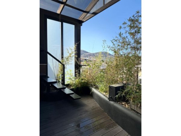 Tirane, jepet me qera apartament duplex Dublex Kati 6, 204 m² 2.000 € (KOPSHTI BOTANIK)