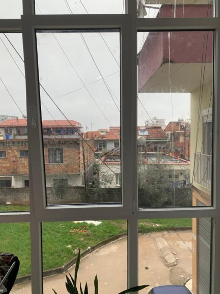 Tirane, jepet me qera apartament 1+1+Ballkon Kati 1, 450 € (Eshref Frasheri (Don Bosko))