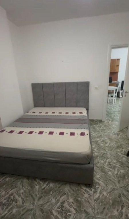 Tirane, jepet me qera apartament 2+1+Aneks+Ballkon Kati 7, 87 m² 550 € (don bosko)
