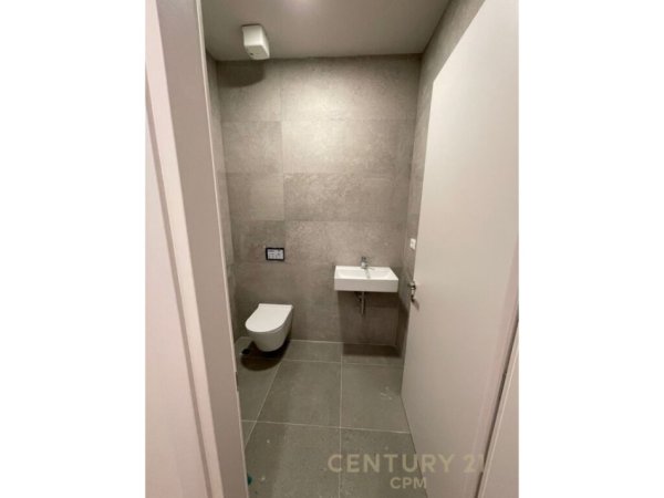 Tirane, shes ambjent biznesi Kati 10, 112 m² 450.000 € (Lion Park1)