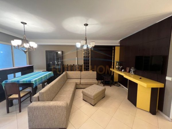 Tirane, jepet me qera apartament 2+1+Ballkon Kati 4, 98 m² 600 € (Tregu Elektrik)