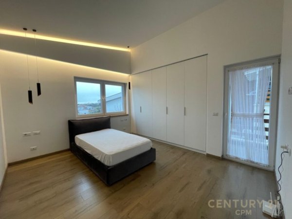 Tirane, jepet me qera Vile 2 Katshe Kati 2, 535 m² 4.500 € (TEG)