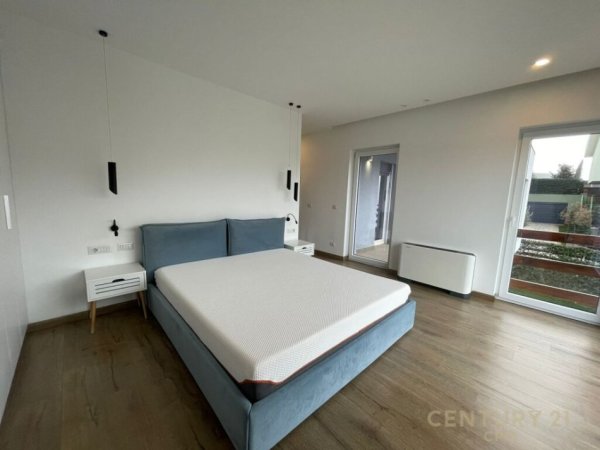 Tirane, jepet me qera Vile 2 Katshe Kati 2, 535 m² 4.500 € (TEG)