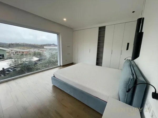Tirane, jepet me qera Vile 2 Katshe Kati 2, 535 m² 4.500 € (TEG)
